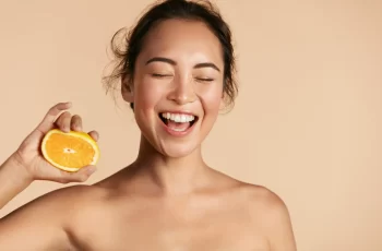 Is It OK to use Hyaluronic Acid with Vitamin C?